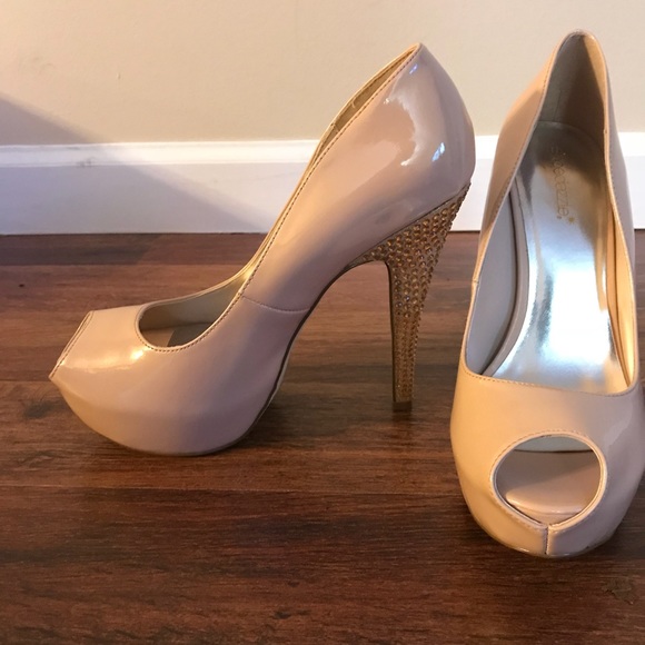 Studded heel pump - Picture 4 of 4